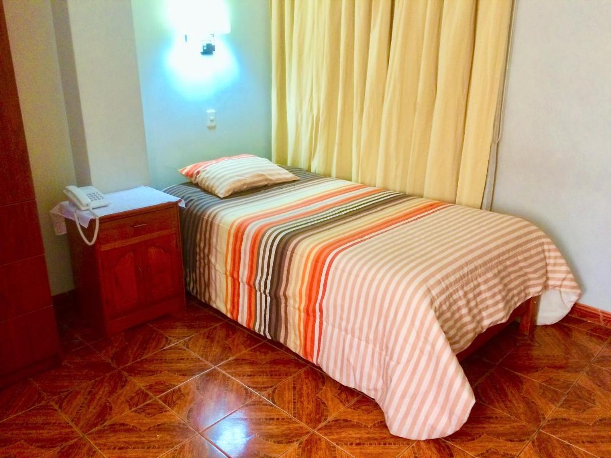 Hostal Residencial Lino อัวรัซ ภายนอก รูปภาพ
